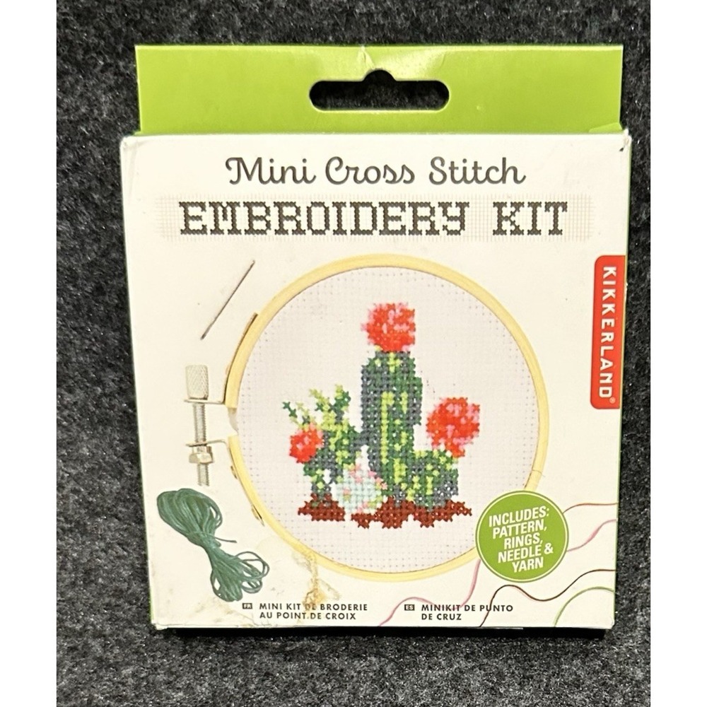 Kikkerland Mini cross stitch embroidery CACTUS